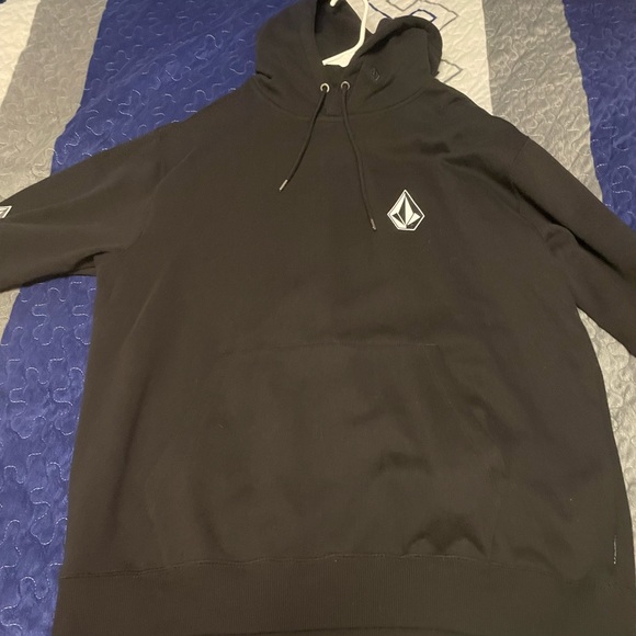 Volcom Sweatshirt - Picture 2 of 4